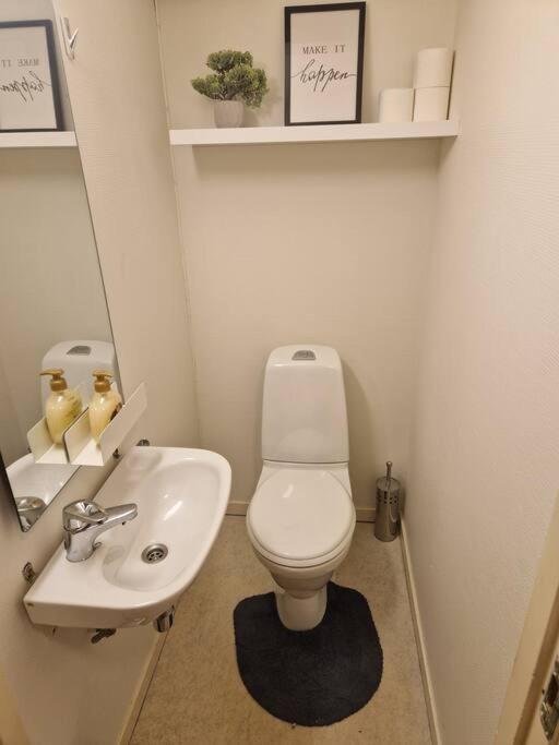 Apartment Next To The Bridge 트롬쇠 외부 사진